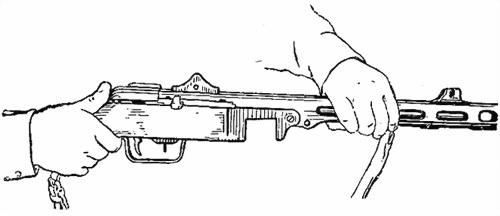 Рис. 31. Как открыть затворную коробку